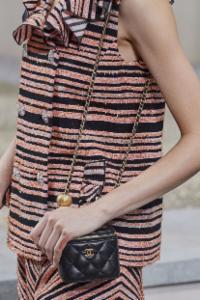 Women trendy handbags