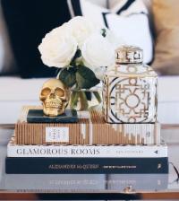 Fun objects beautify your coffee table