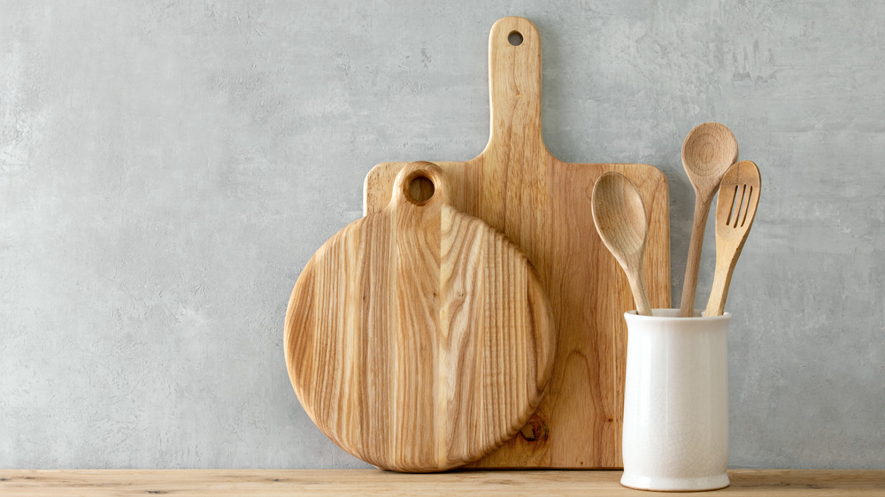 wood cutting board design trend