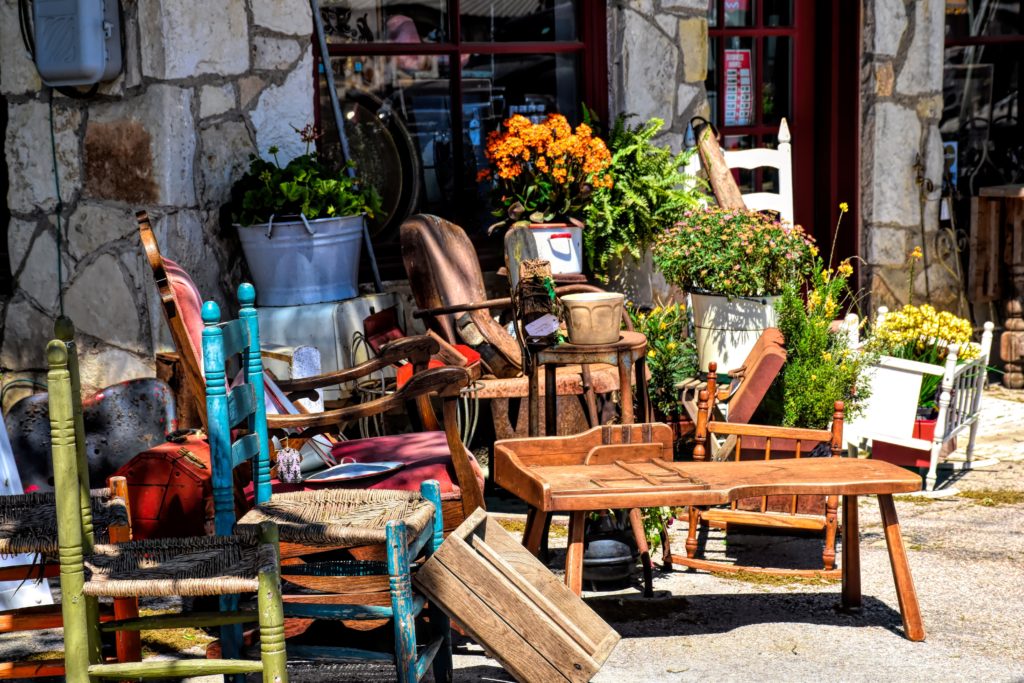 second-hand furniture shop exterior