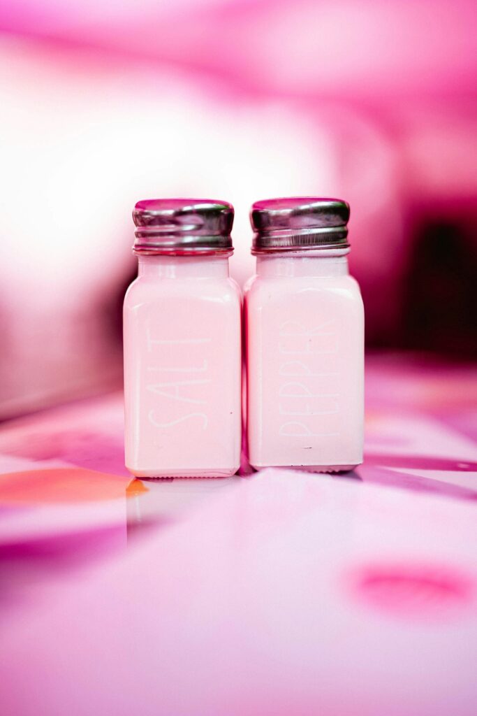 Salt and Pepper Collecting