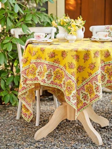 set summer table vintage