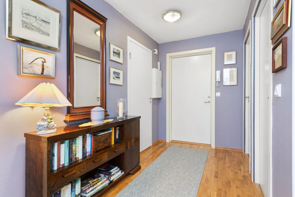 painting your foyer