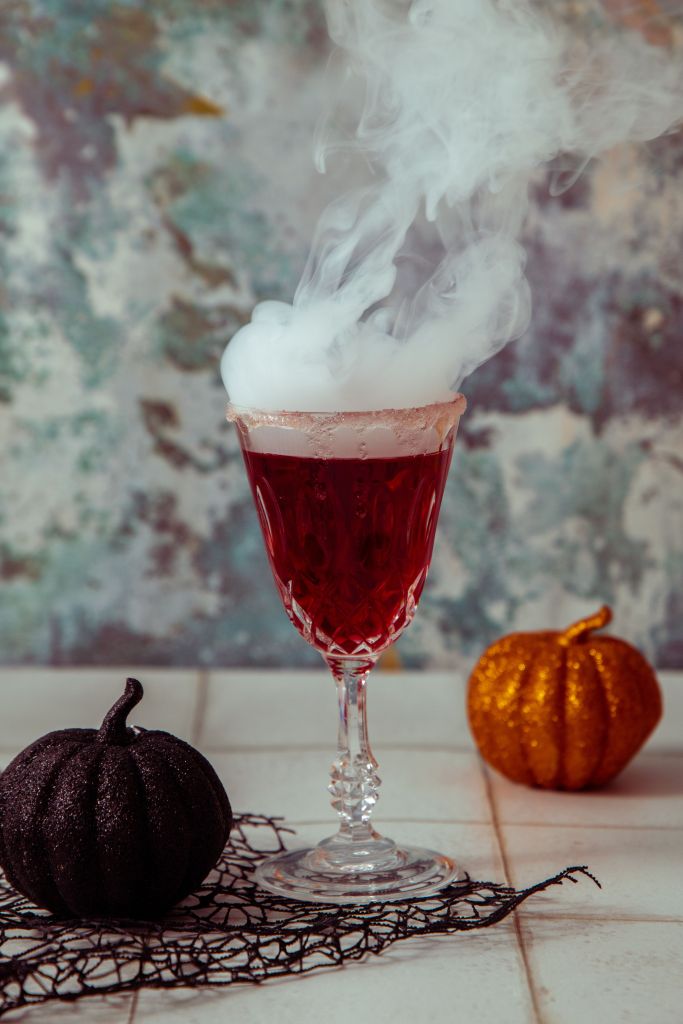thrift Halloween table